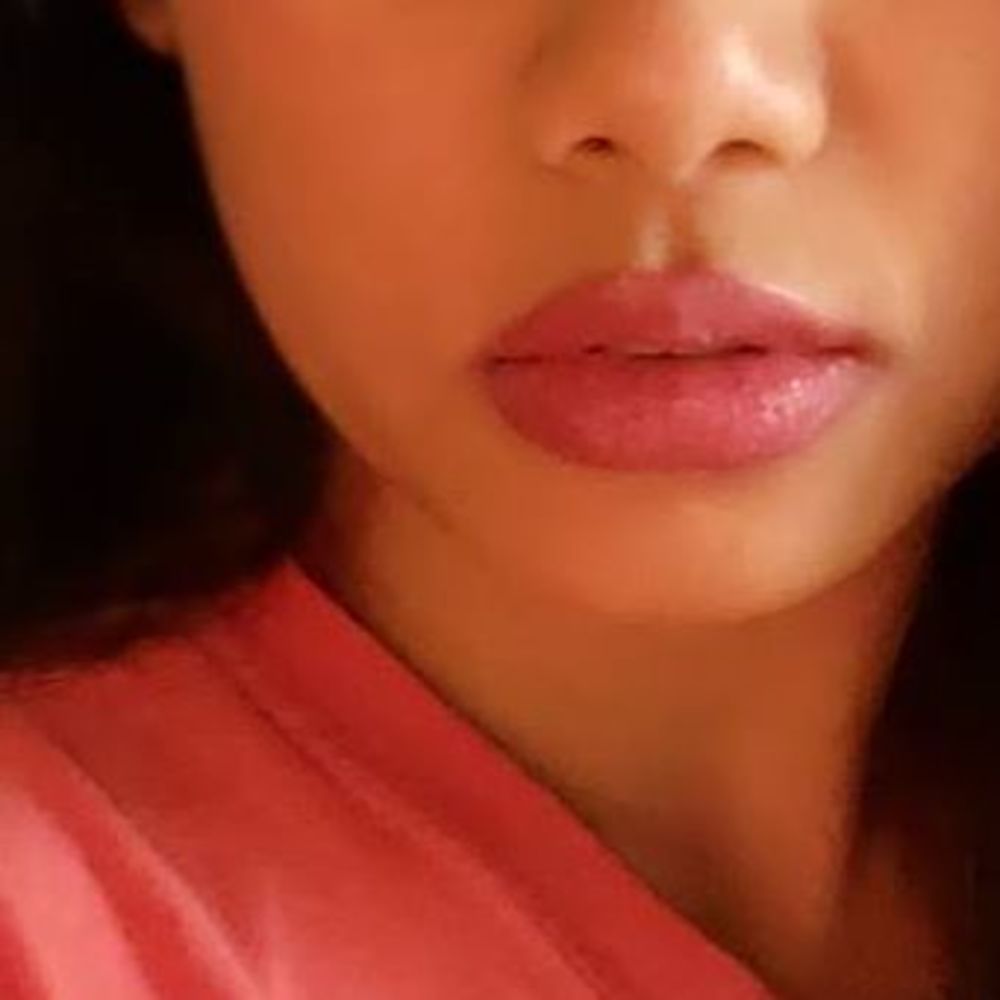 Meet your Posher, Dina